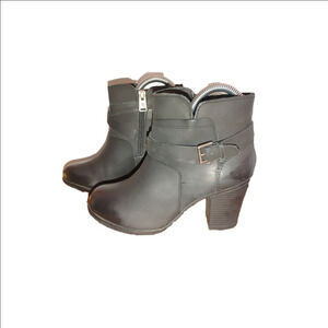 Rockport Leather Booties Size 5.5M